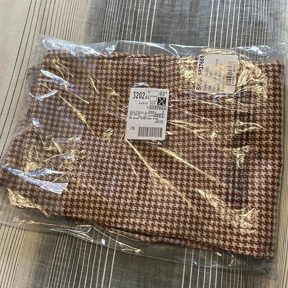 Women's Corduroy Elastic Waist Pants High Rise Beige and Brown Houndstooth - Picture 4 of 5